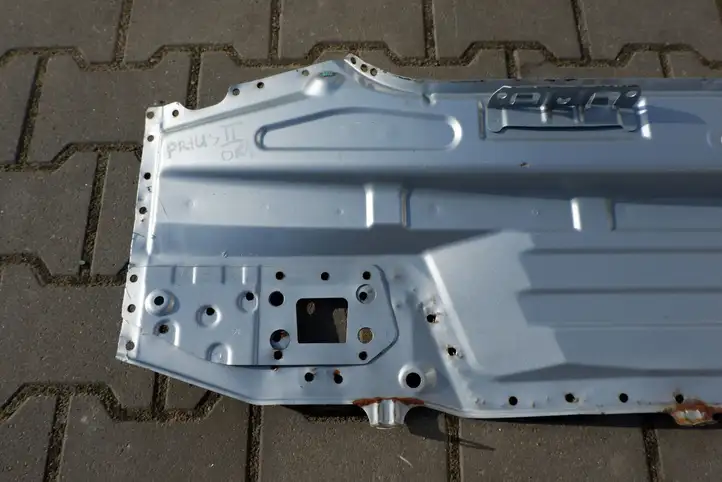 Toyota Prius (XW20) (2003 - 2009) 5830747040 Другая часть кузова — фото 5