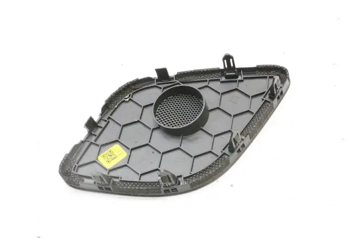 Hyundai i30 (2017 - ) 84726G4900 Накладка центрального динамика — фото 2