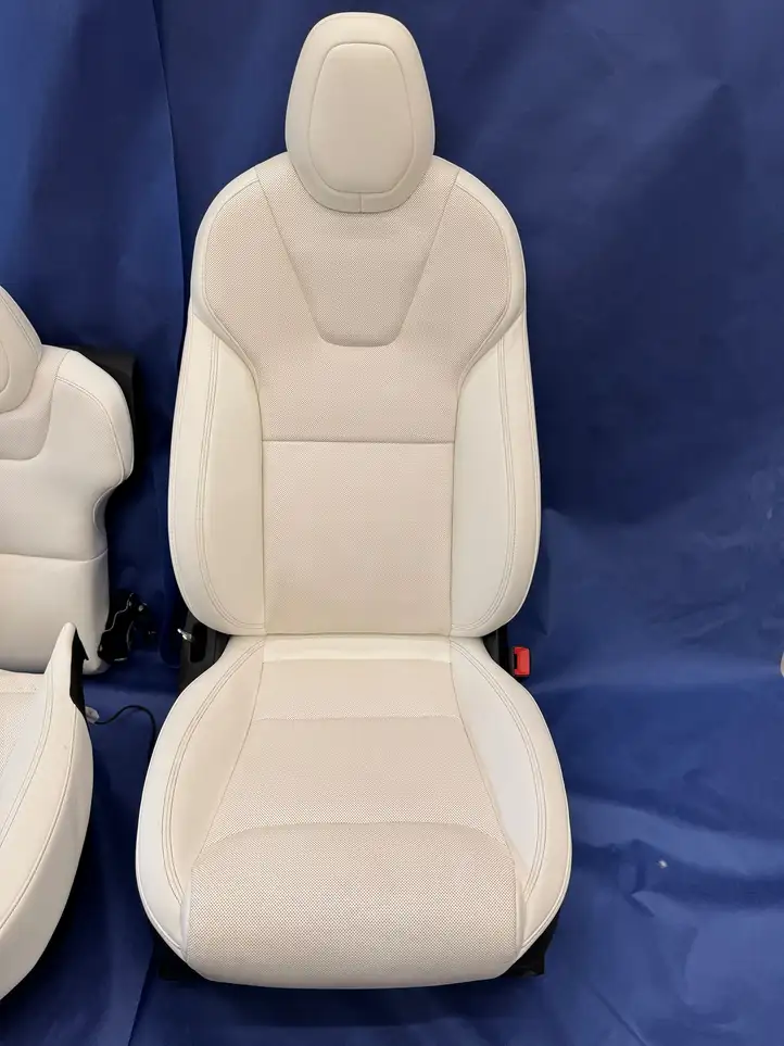 Tesla Model S (2021 - ) Комплект салона — фото 8