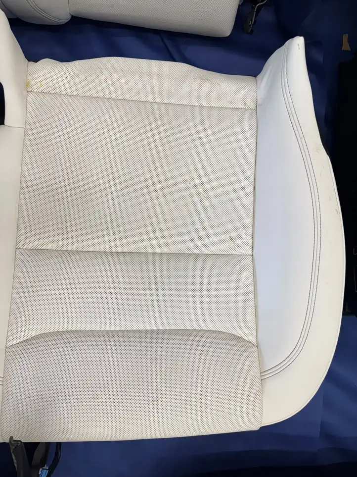 Tesla Model S (2021 - ) Комплект салона — фото 16