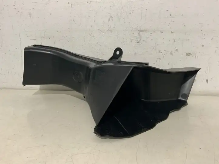 BMW 3 F30 F35 F31 (2012 - 2018) 51747396939 Воздуховод охлаждения тормозов — фото 1