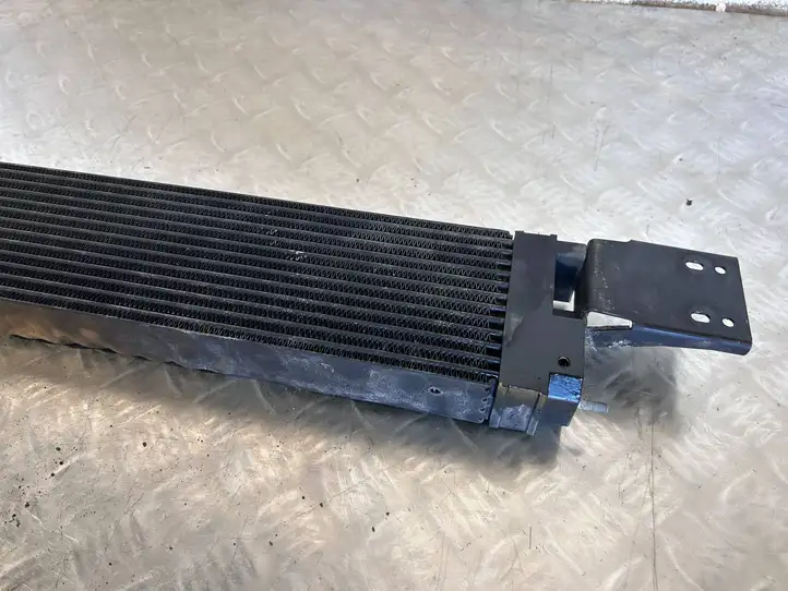 Audi RS5 (2010 - 2015) 8K0117021B Радиатор масла двигателя — фото 2