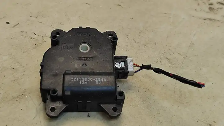 Mitsubishi Colt (2008 - 2012) CZ1138002840 Двигатель задвижки потока воздуха — фото 2