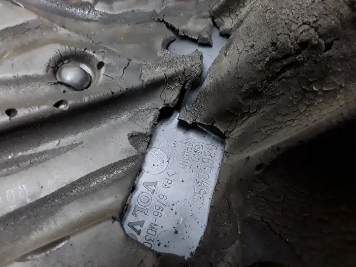 Volvo S80 (2004 - 2006) 08653495 Крышка двигателя декоративная — фото 3