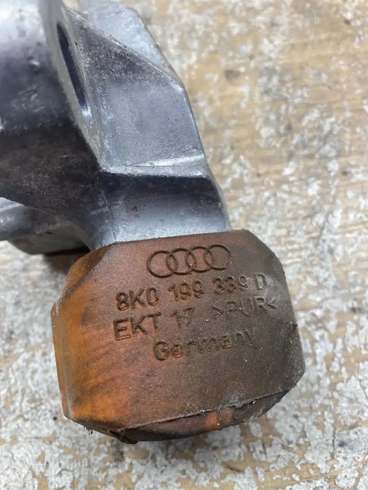 Audi A4 S4 B8 8K (2011 - 2015) 8K0199339D Опора двигателя — фото 3