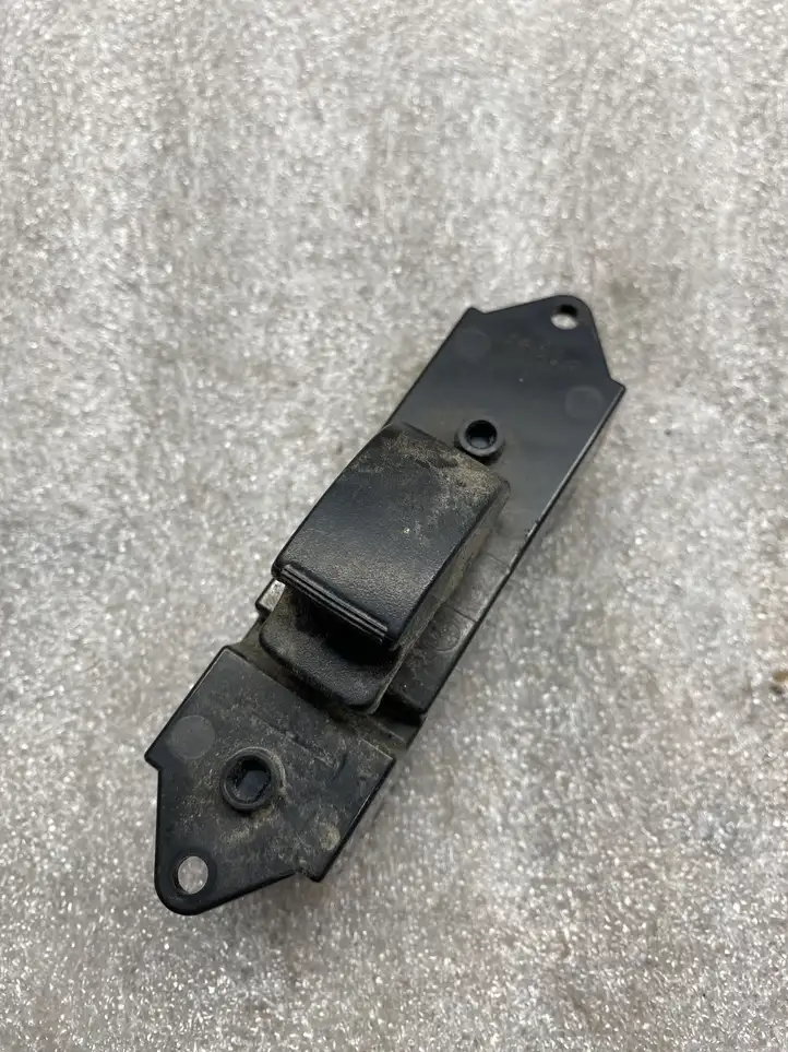Hyundai Santa Fe (2005 - 2009) 8608A061 Блок кнопок стеклоподъемников — фото 1