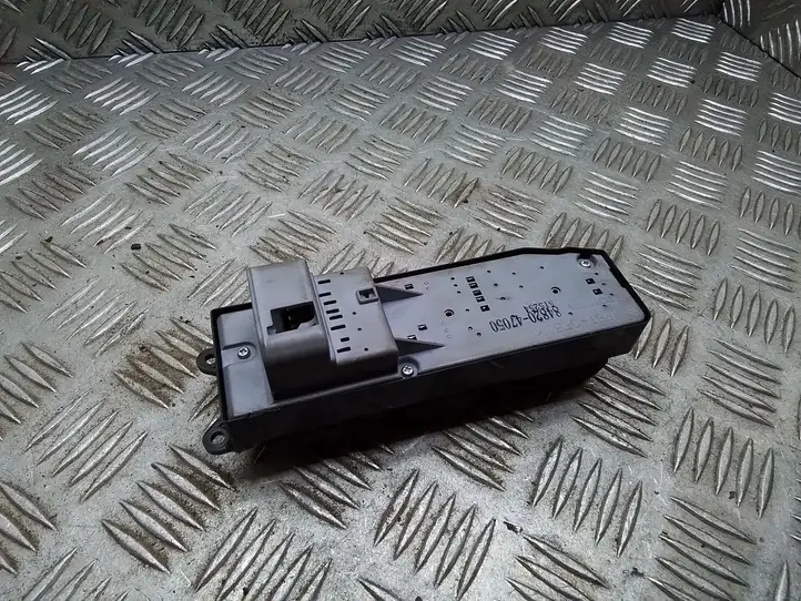 Toyota Prius (XW20) (2003 - 2009) 8482047050 Блок кнопок стеклоподъемников — фото 4