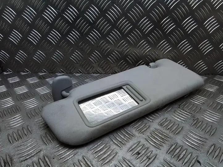 Toyota Prius (XW30) (2009 - 2015) Солнцезащитный козырек — фото 2