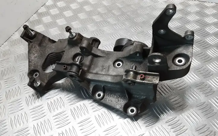Citroen C-Crosser (2007 - 2013) 9661297180 Кронштейн генератора — фото 1
