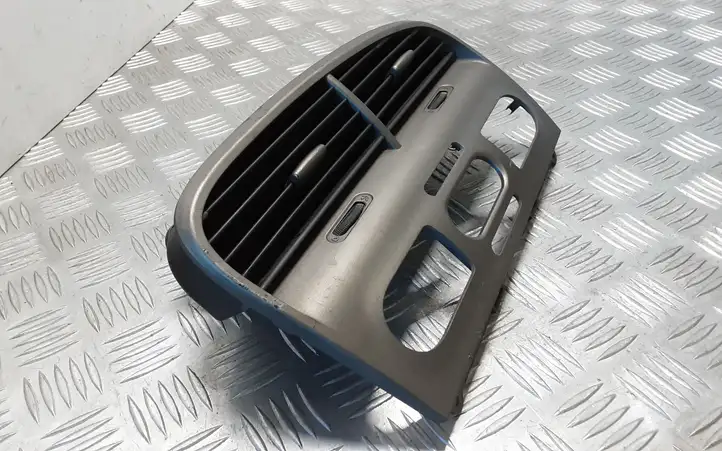 Seat Altea (2004 - 2009) 5P1819110G Центральный воздушный дефлектор — фото 2