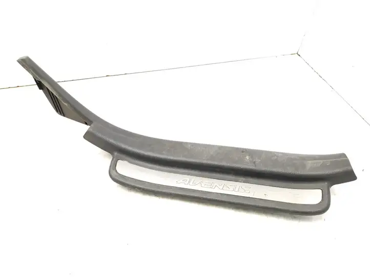 Toyota Avensis T250 (2003 - 2006) 6791705040 Внутренняя отделка заднего порога — фото 1
