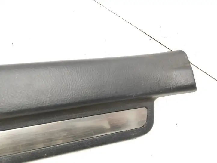 Toyota Avensis T250 (2003 - 2006) 6791405040 Внутренняя отделка переднего порога — фото 6