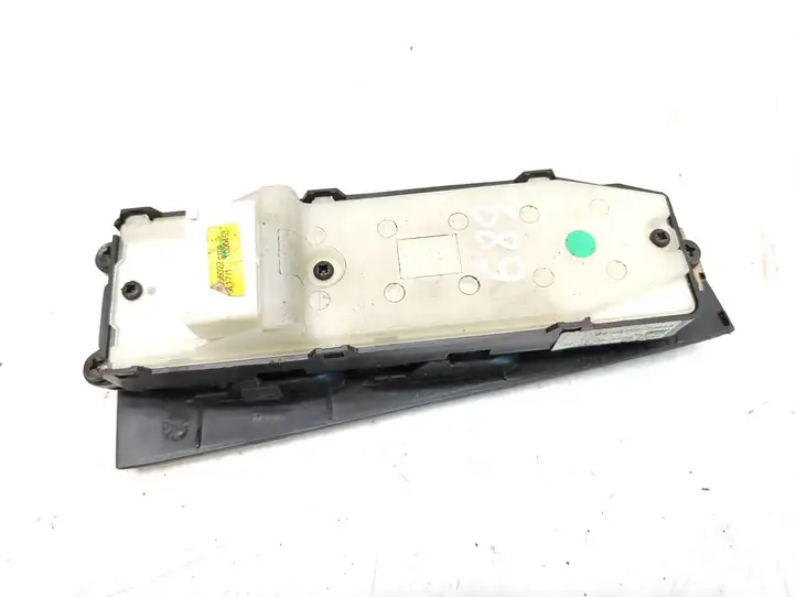 Toyota Avensis T250 (2003 - 2006) 8480205210B0 Блок кнопок стеклоподъемников — фото 2