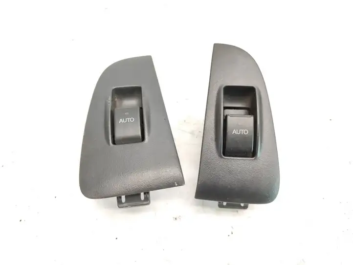 Toyota Avensis T250 (2003 - 2006) 7427205020 Блок кнопок стеклоподъемников — фото 1
