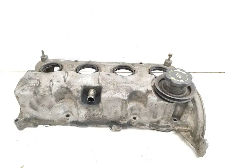Mazda 6 (2002 - 2005) RF5C Крышка головки блока цилиндров — фото 1