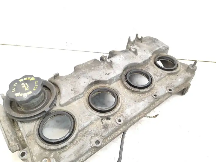 Mazda 6 (2002 - 2005) RF5C Крышка головки блока цилиндров — фото 5