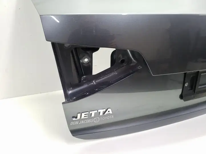 Volkswagen Jetta VI (2011 - 2018) Крышка багажника — фото 3