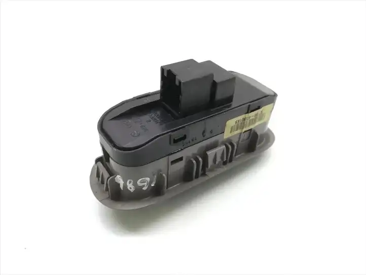 Kia Carnival (2006 - 2014) 93580-4D301 Кнопка стеклоподъемников — фото 3
