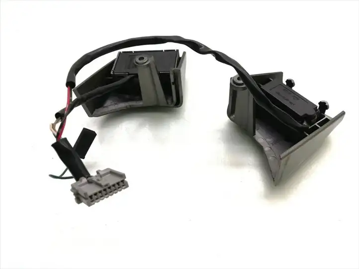 Nissan X-Trail T30 (2001 - 2007) Кнопки на рулевом колесе — фото 4