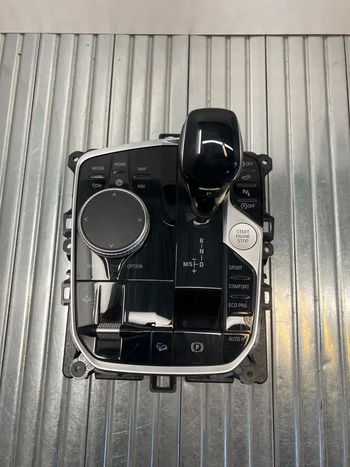 BMW X5 G05 (2018 - ) 9891322 Блок управления центральной консоли — фото 2