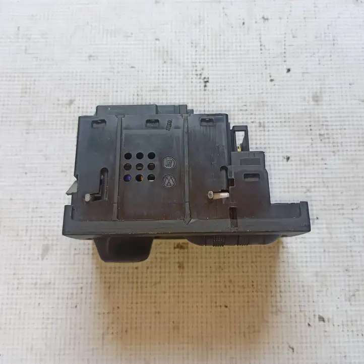 Volkswagen Transporter - Caravelle T4 (1990 - 2003) 701941532H Включатель фонарей — фото 2