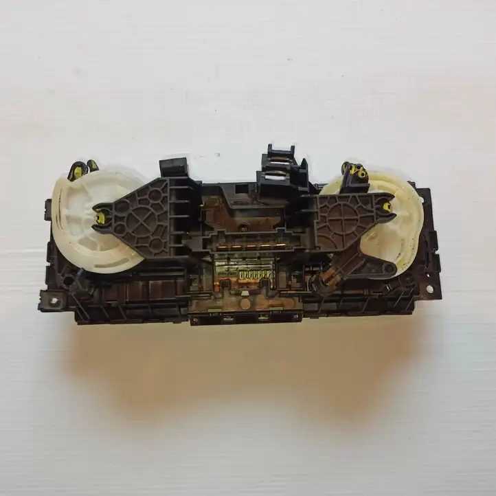 Volkswagen Transporter - Caravelle T5 (2003 - 2009) 7H0820045AC Блок управления климат-контролем — фото 2