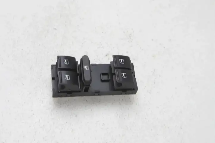 Skoda Octavia Mk2 (1Z) (2004 - 2013) 1Z0959858B Блок кнопок стеклоподъемников — фото 4