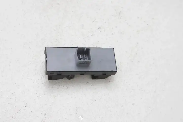 Skoda Octavia Mk2 (1Z) (2004 - 2013) 1Z0959858B Блок кнопок стеклоподъемников — фото 5