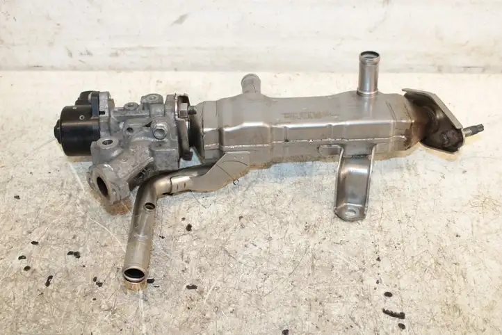 Toyota Auris E180 (2012 - 2018) 25601-37010 Охладитель клапана EGR — фото 2