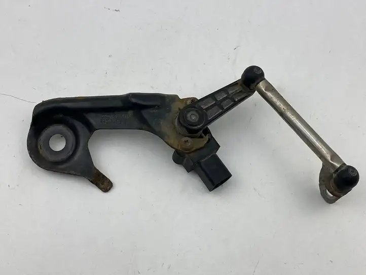Audi A6 C7 (2011 - 2014) 8R0941309C Рычаг датчика уровня кузова (передний) — фото 1