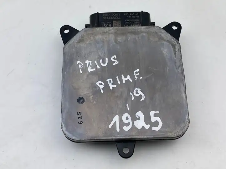 Toyota Prius Prime (2017 - ) 8990847040 Блок управления светом — фото 1