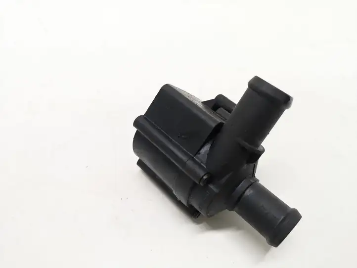 Audi A4 S4 B9 (2015 - 2019) 06H121601N Электроциркуляционный насос — фото 4