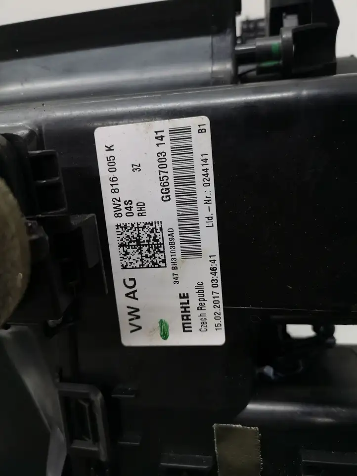 Audi A4 S4 B9 (2015 - 2019) 8W2816005K Вентилятор печки — фото 5