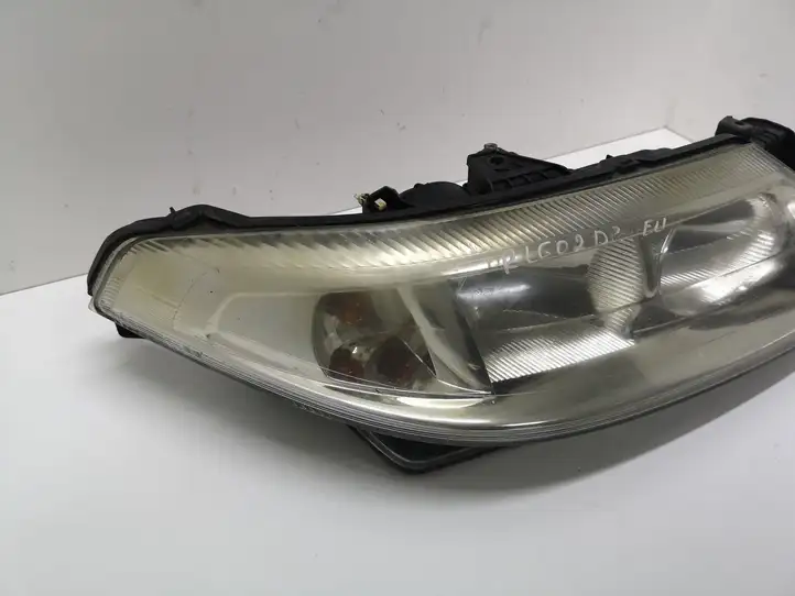 Renault Laguna II (2001 - 2005) Передняя фара — фото 4
