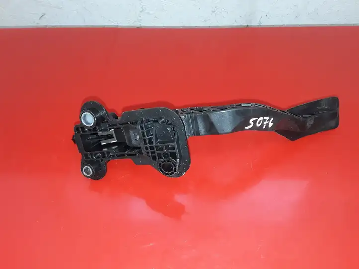 Mitsubishi ASX (2010 - 2016) 1600A101 Педаль акселератора — фото 3