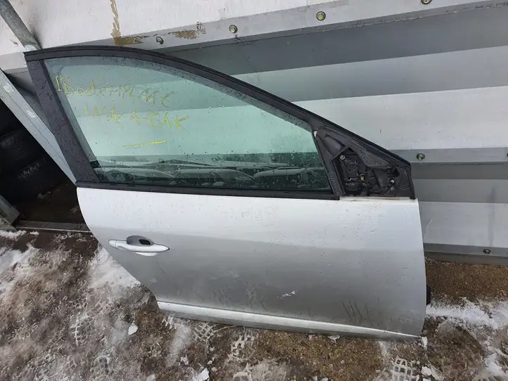 Renault Megane III (2009 - 2016) Дверь — фото 3