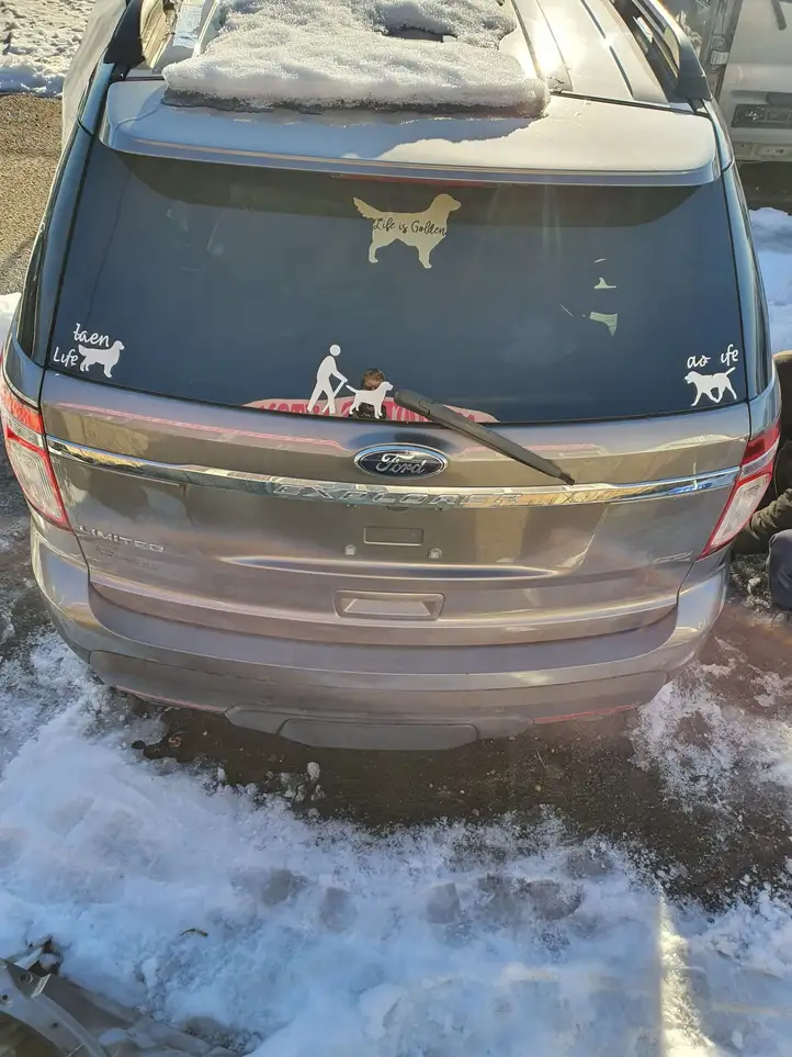 Ford Explorer (2010 - 2015) Крышка багажника — фото 1