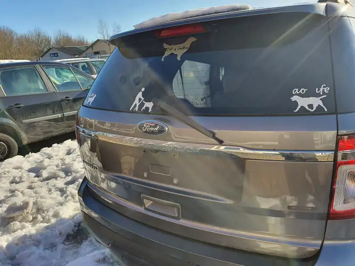 Ford Explorer (2010 - 2015) Крышка багажника — фото 2