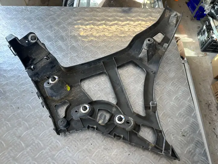 Renault Megane III (2009 - 2016) 791820002R Кронштейн заднего бампера — фото 2