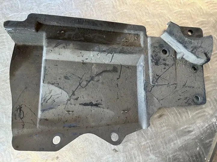 Nissan Qashqai (2010 - 2013) 64838JD00A Защита днища передней части — фото 1