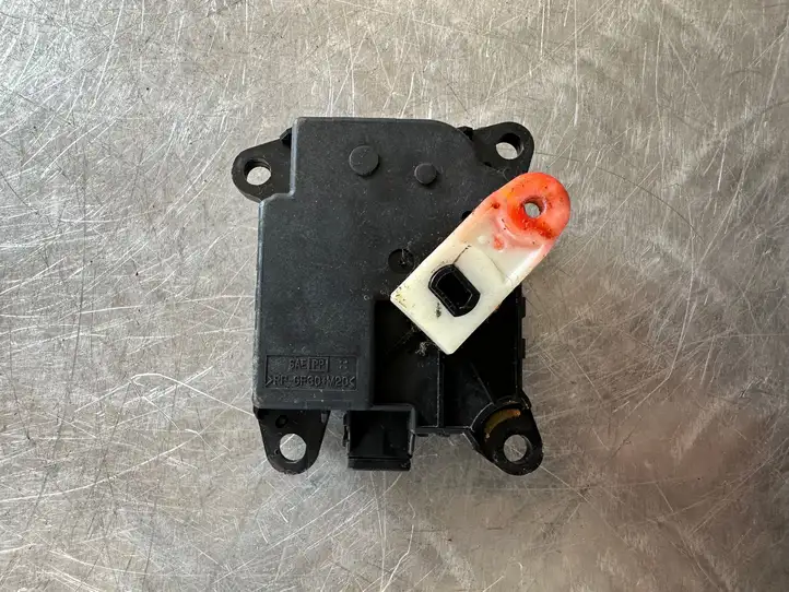 Nissan Juke I F15 (2010 - 2018) 277311KA0A Двигатель задвижки потока воздуха — фото 1