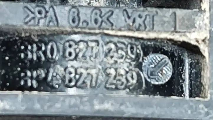 Audi A6 S6 C6 4F (2008 - 2011) 8P4827239 Буфер крышки багажника — фото 2