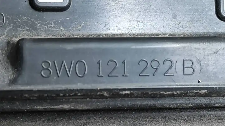 Audi A5 (2016 - ) 8W0121292B Дефлектор воздуха — фото 2