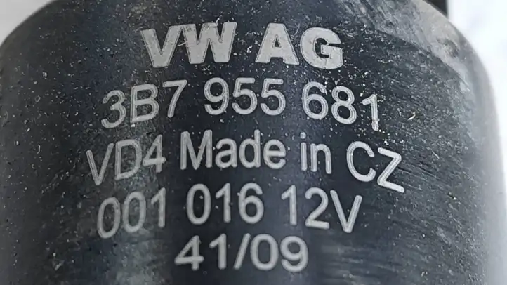 Audi A6 S6 C6 4F (2008 - 2011) 3B7955681 Насос омывателя фар — фото 2