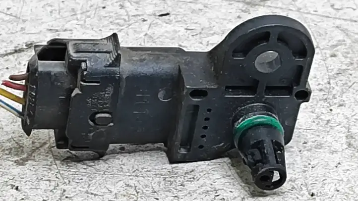 Mitsubishi Colt (2008 - 2012) 0261230118 Датчик давления воздуха впуска — фото 3