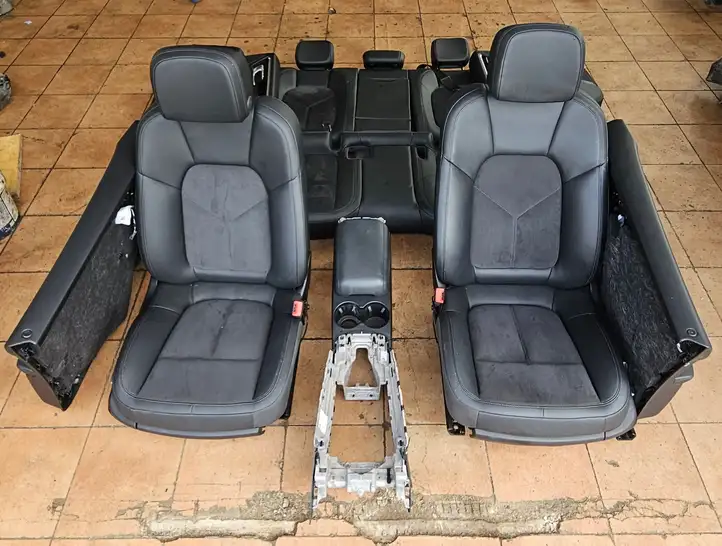 Porsche Macan (95B) (2014 - 2018) Комплект отделки дверей — фото 1