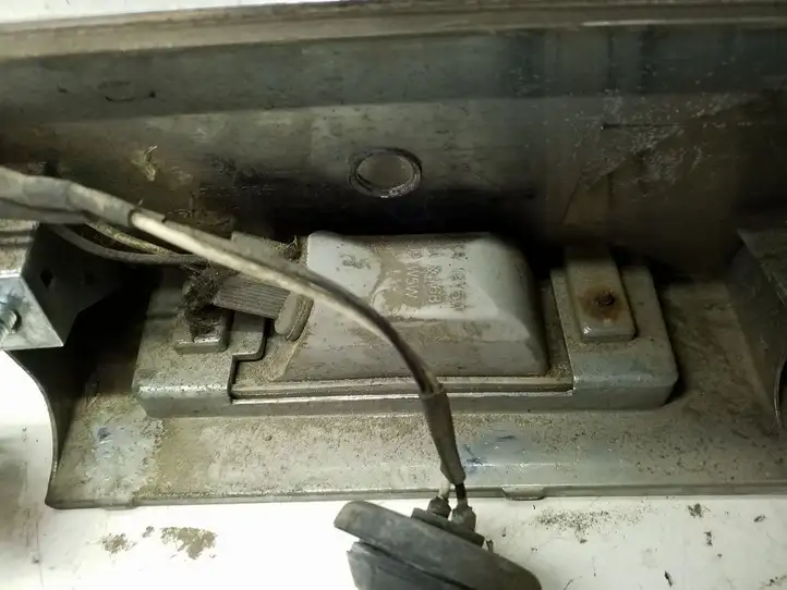 Chevrolet Captiva (2006 - 2011) 96830133 Подсветка номера — фото 9
