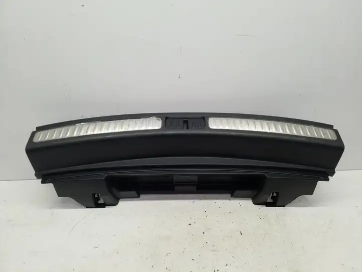 Porsche Macan (95B) (2014 - 2018) 95B864483J Отделка порога багажника — фото 1