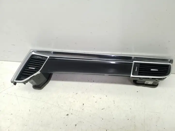 Porsche Macan (95B) (2014 - 2018) 95B857224 Боковой воздушный дефлектор — фото 1