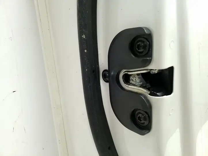 Chevrolet Captiva (2011 - 2013) Дверь — фото 10